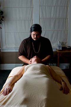 Massage therapy in Portland, photo by Hamid